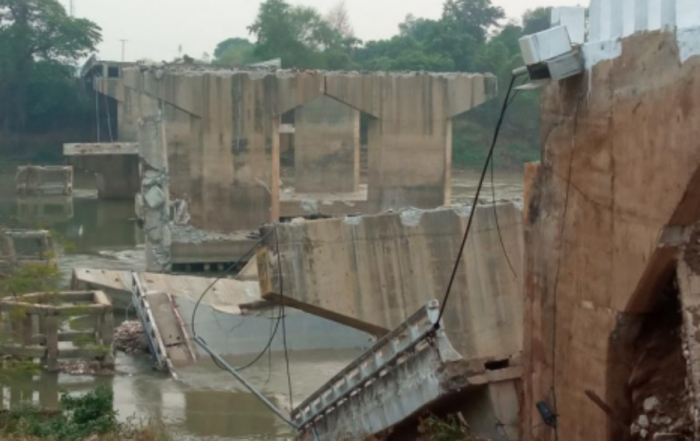Crumbled bridge in Myanmar